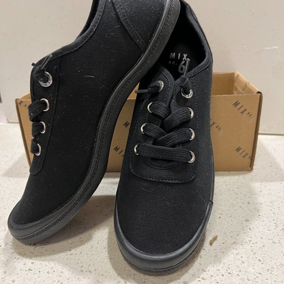 Mix No.6 Women's Slip-On Sneaker - Picture 5 of 5